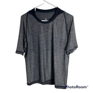 Lululemon Metal Vent Shirt Athletic Gray Large Men’s Short Sleeve Shirt Top